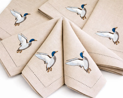 Set of 4 Cotton Dinner Napkins Embroidered Bird Design