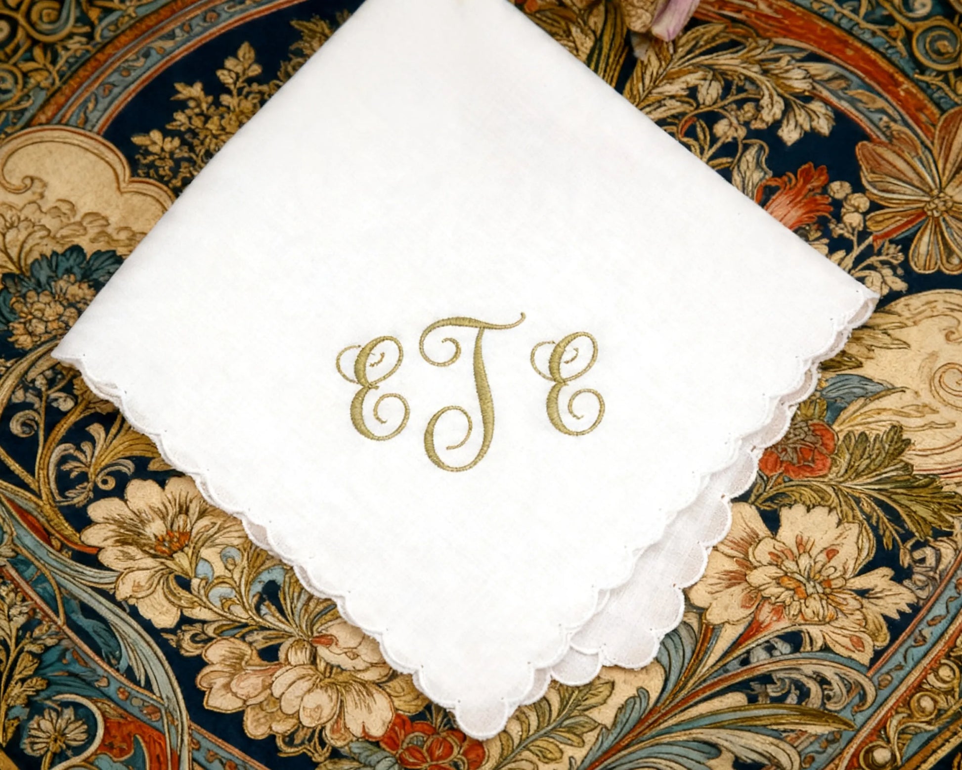 scalloped edge embroidery white bridal hanky 