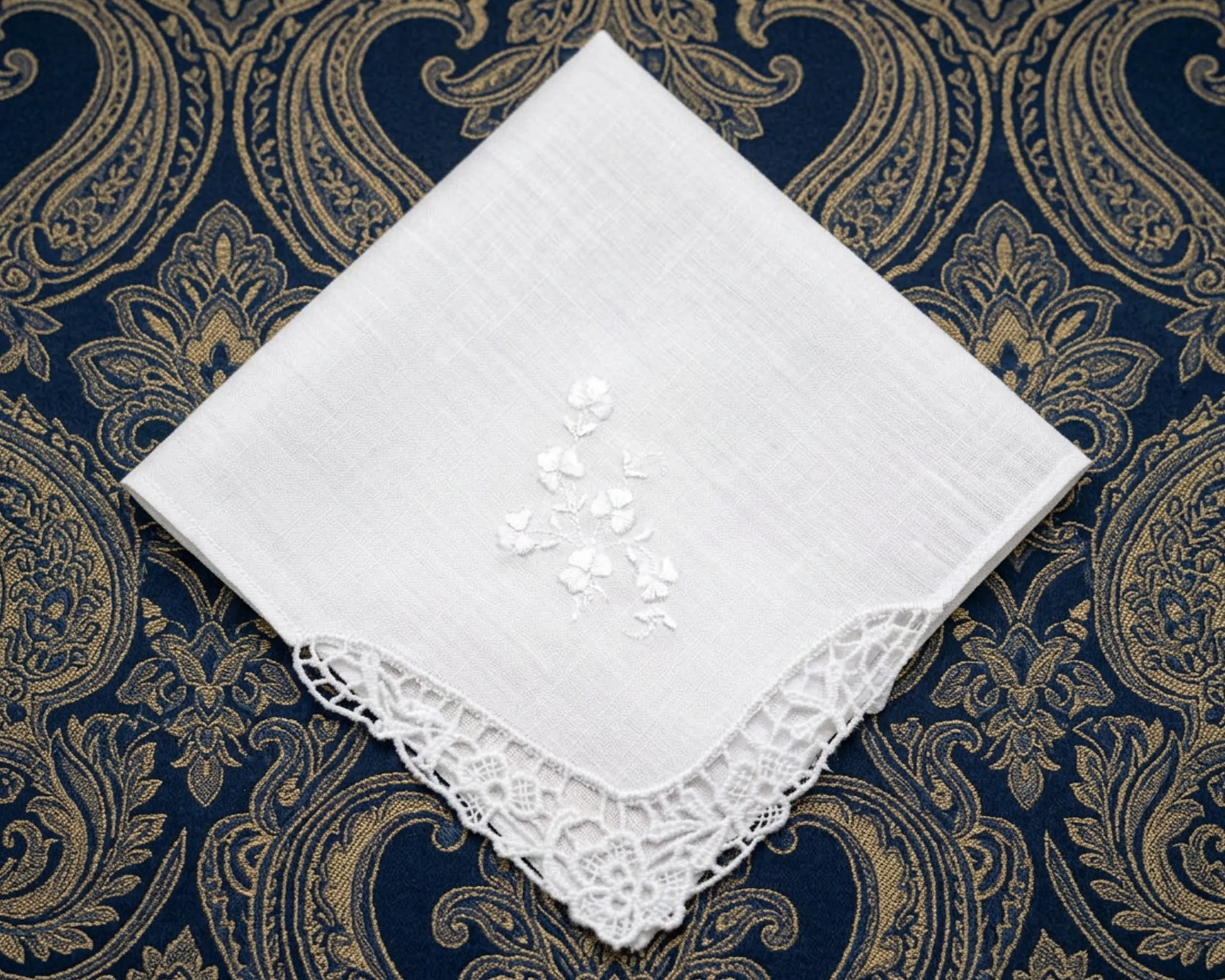 white corner lace bridal hanky 